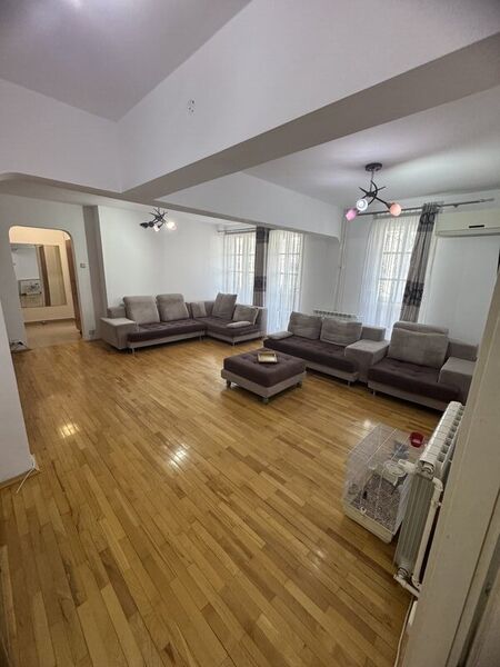 Costin Georgian, Piata Minis,