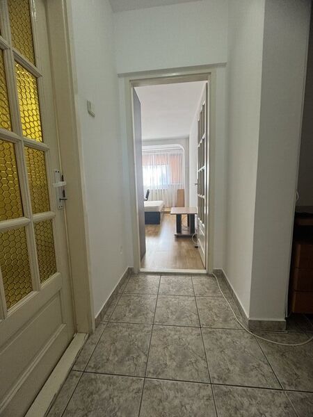 Costin Georgian, Piata Minis,