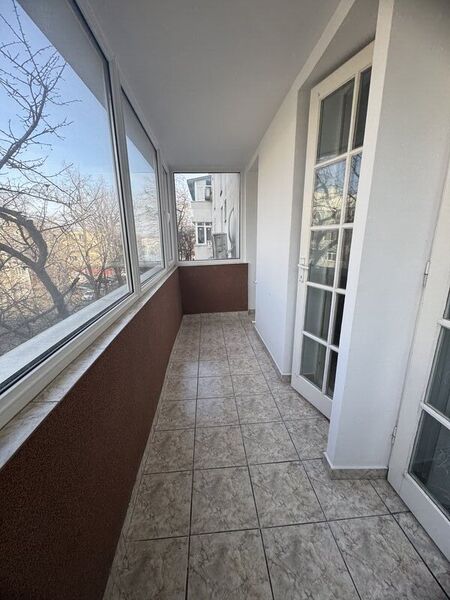 Costin Georgian, Piata Minis,