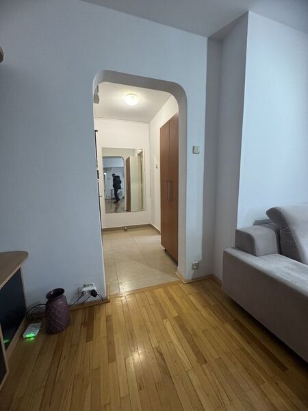 Costin Georgian, Piata Minis,